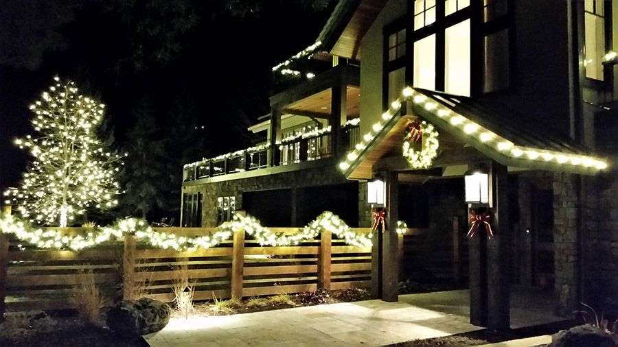 Outdoor Holiday Decor